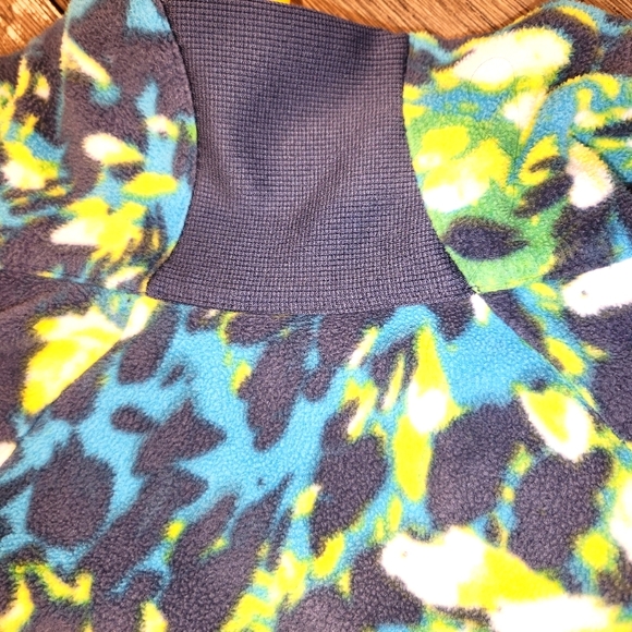 Woman's Large Colombia Fleece Turtleneck - Picture 4 of 4
